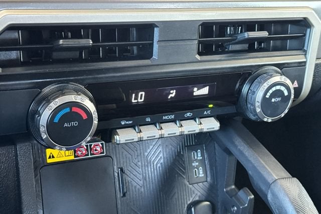 2024 Toyota Tacoma 4WD SR5