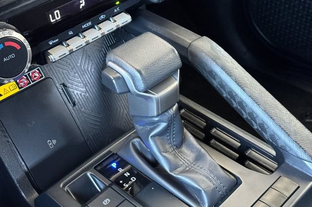 2024 Toyota Tacoma 4WD SR5