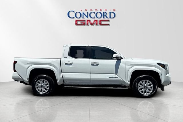 2024 Toyota Tacoma 4WD SR5