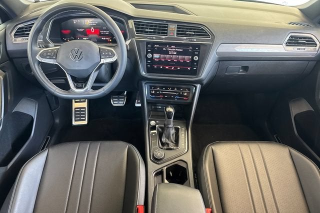2023 Volkswagen Tiguan SE R-Line Black