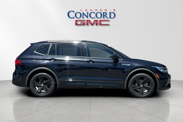 2023 Volkswagen Tiguan SE R-Line Black