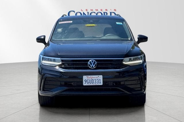 2023 Volkswagen Tiguan SE R-Line Black