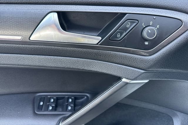 2021 Volkswagen Golf GTI S