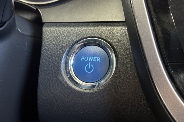 2021 Toyota Camry Hybrid XSE