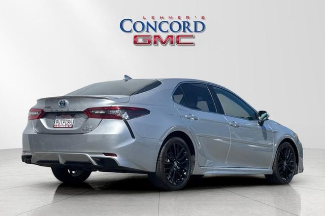 2021 Toyota Camry Hybrid XSE