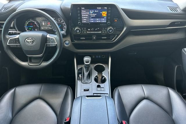 2022 Toyota Highlander Hybrid XLE