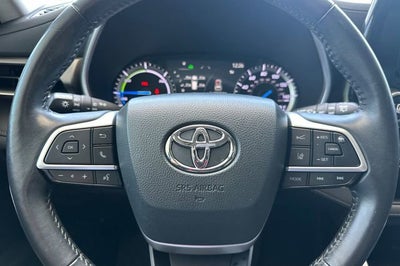2022 Toyota Highlander Hybrid XLE