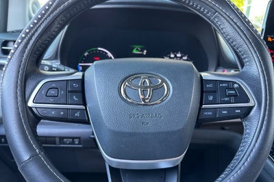 2022 Toyota Sienna XLE