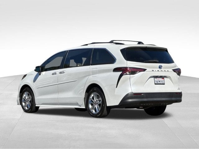 2022 Toyota Sienna XLE