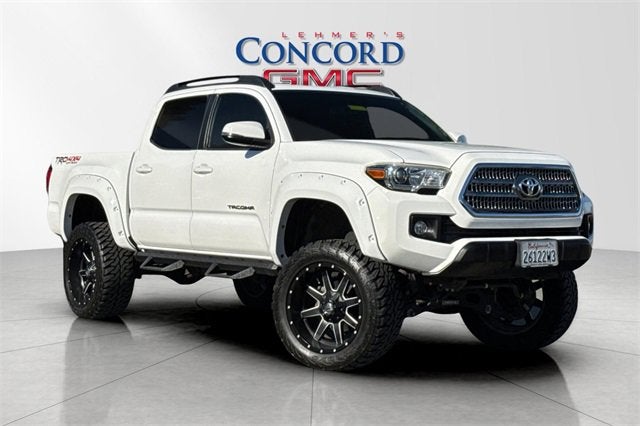 2017 Toyota Tacoma SR5