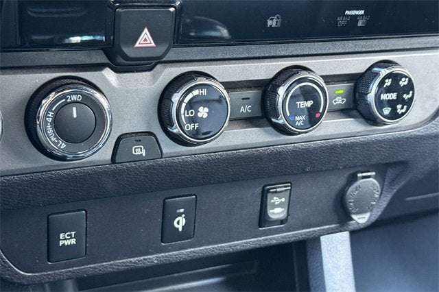 2017 Toyota Tacoma SR5