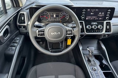 2022 Kia Sorento LX