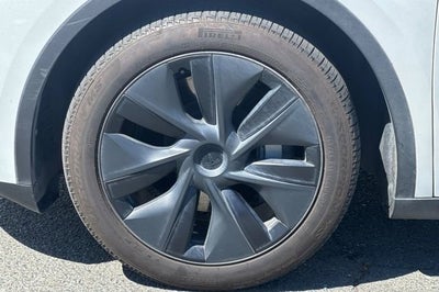 2025 Tesla Model Y Long Range