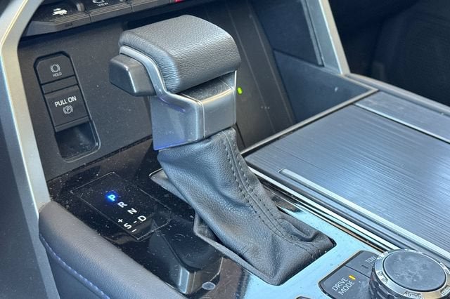 2024 Toyota Sequoia SR5