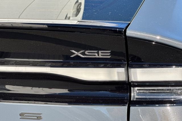 2024 Toyota Prius Prime SE