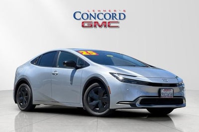 2025 Toyota Prius Plug-In Hybrid SE