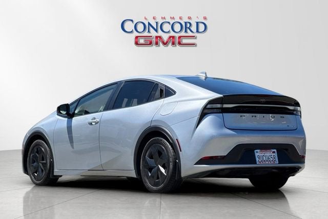 2025 Toyota Prius Plug-In Hybrid SE