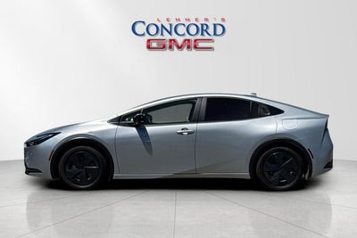 2025 Toyota Prius Plug-In Hybrid SE