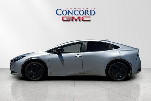 2025 Toyota Prius Plug-In Hybrid SE