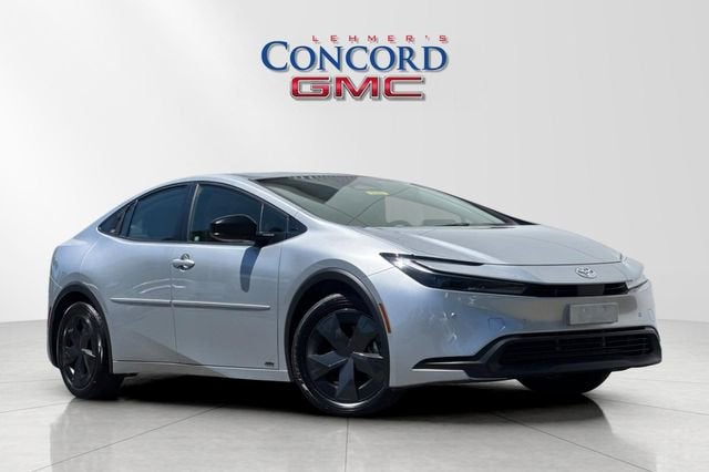 2023 Toyota Prius LE AWD's photo