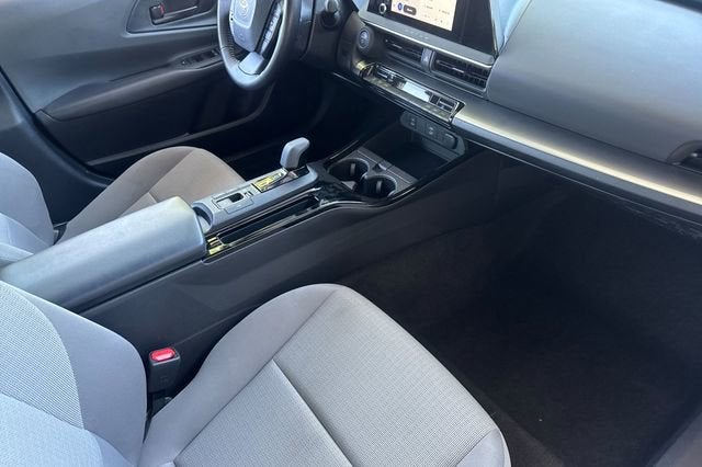 2023 Toyota Prius LE
