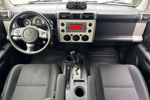 2014 Toyota FJ Cruiser SR