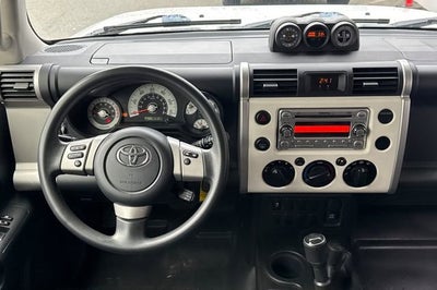 2014 Toyota FJ Cruiser SR