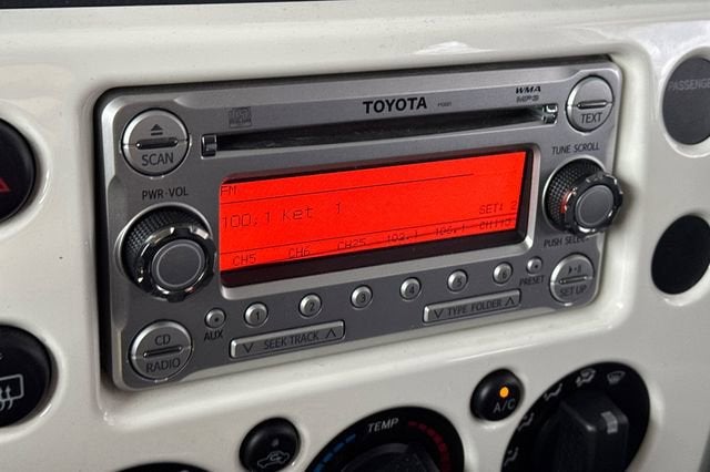 2014 Toyota FJ Cruiser SR