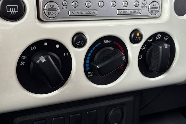 2014 Toyota FJ Cruiser SR