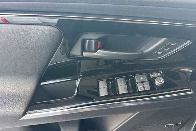 2023 Subaru Solterra Limited