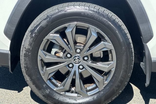 2022 Toyota RAV4 Hybrid XLE Premium