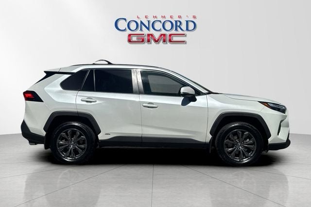 2022 Toyota RAV4 Hybrid XLE Premium