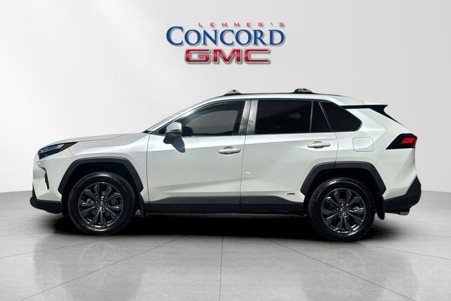 2022 Toyota RAV4 Hybrid XLE Premium