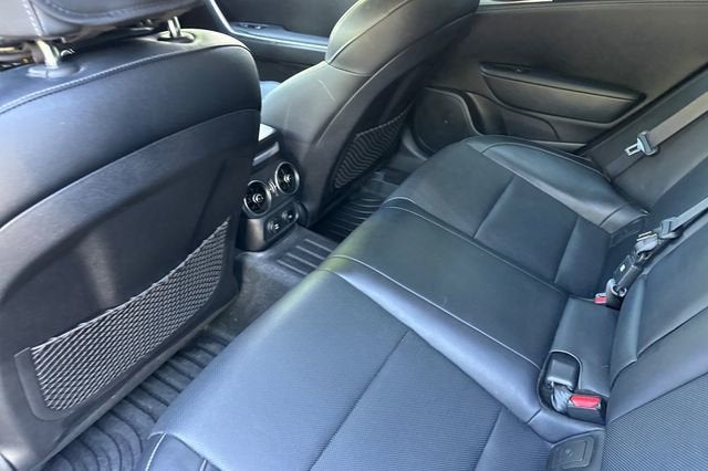 2022 Kia Stinger GT1