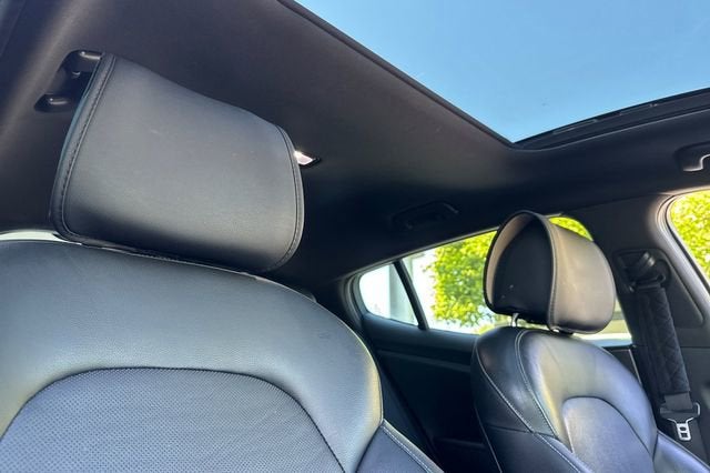 2022 Kia Stinger GT1