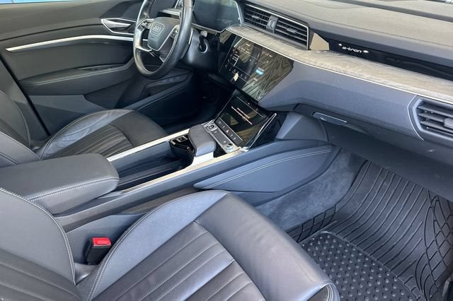2021 Audi e-tron Premium