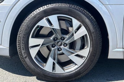 2021 Audi e-tron Premium